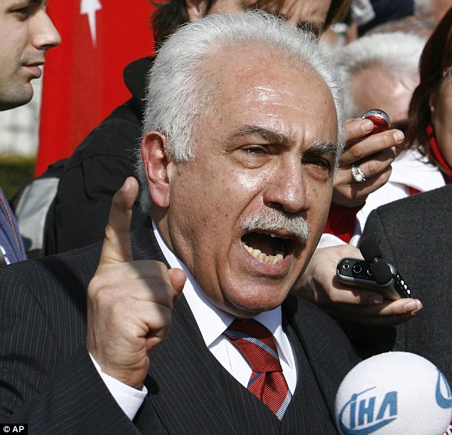 Genocide denial: Turkish Workers Party leader Doğu Perinçek claims that he has the right to deny the Armenian genocide under freedom of expression
