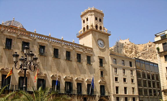 Alicante, Spain City Council (Photo: panoramio.com)