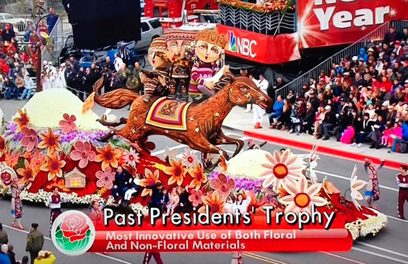 American Armenian Rose Float wins 2017 "Past President's Trophy"