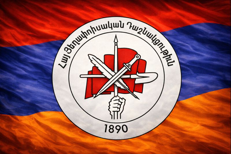 ՅԱԿՈԲ ՃԱՆՊԱԶԵԱՆ Դար մը եւ երեսուն հինգ տարիներ կը բաժնեն մեզ Հայ Յեղափոխական Դաշնակցութեան ծննդեան թուականէն։ Արդ, անոր փառաւոր անցեալին հայեացք մը ուղղելով՝ այսօր նոր տեսիլքներով եւ անխախտ յանձնառութեամբ ան կը դիմաւորէ նաեւ ապագան։ 135-ամեայ, բայց մշտապէս երիտասարդ այս կուսակցութիւնը ամրապինդ հաւատքով կը խտացնէ իր շարքերը երդուեալներու հսկայ փաղանգով, պատրաստ՝ դիմագրաւելու Հայրենիքին ու հայ ժողովուրդին