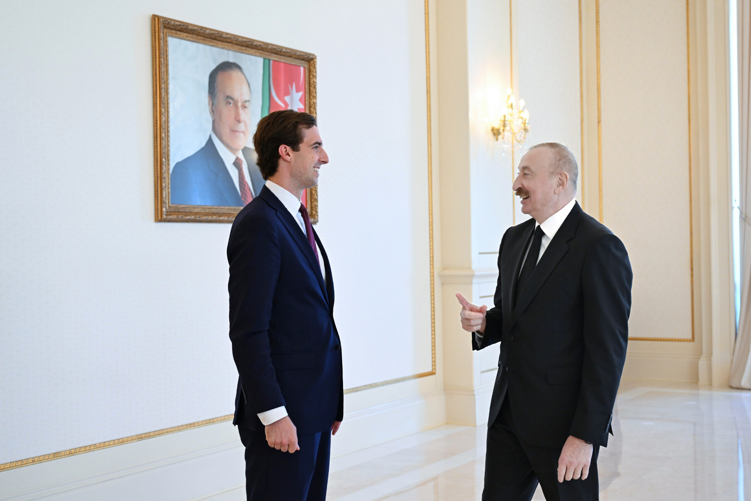(Horizon Media) - Azerbaijan and the United States have reaffirmed their commitment to expanding bilateral cooperation in the energy sector following meetings in Baku between Azerbaijani officials and a U.S. delegation led by Assistant Secretary of State for Economic, Energy and Business Affairs Caleb Orr. According to Azerbaijani Energy Minister Parviz Shahbazov, discussions focused on